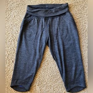 Athleta crop joggers workout pants size medium